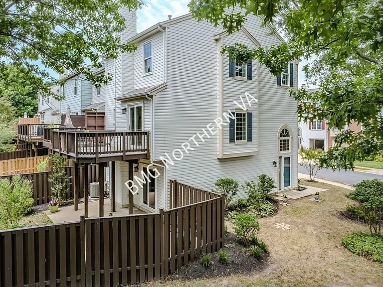 6001 Keble Dr — Photo 58