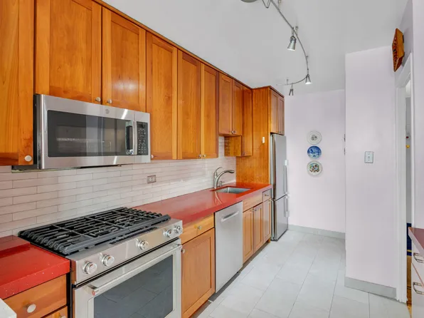 2500 Johnson Avenue image 12 of 53