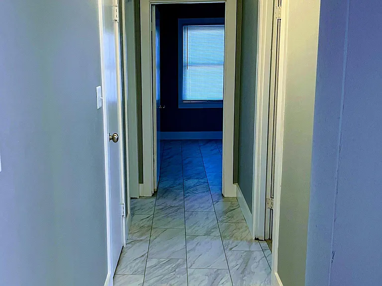 907 Poplar Ave — Photo 12