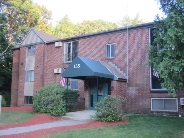135 English Village Road #102, Manchester, NH 03102