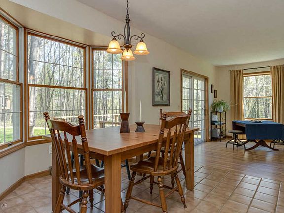 5th image of 2161 Thornapple River Dr SE