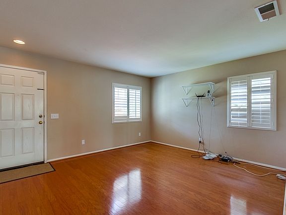 3rd image of 783 Vista San Javier