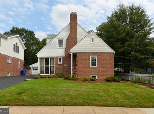 2241 N Wakefield St, Arlington, VA 22207