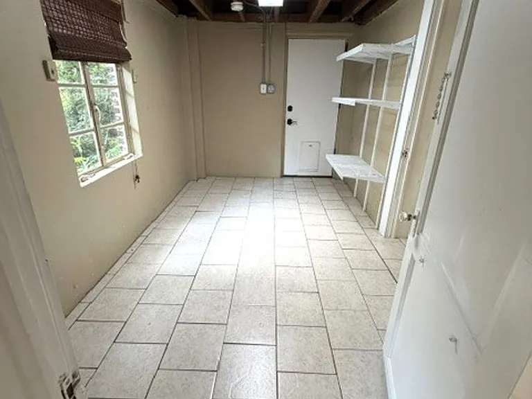1538 Bellwood Ln — Photo 21