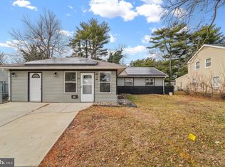 19 Belhurst Ln, Willingboro, NJ 08046