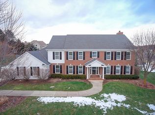 19740 Brampton Ct, Brookfield, WI 53045