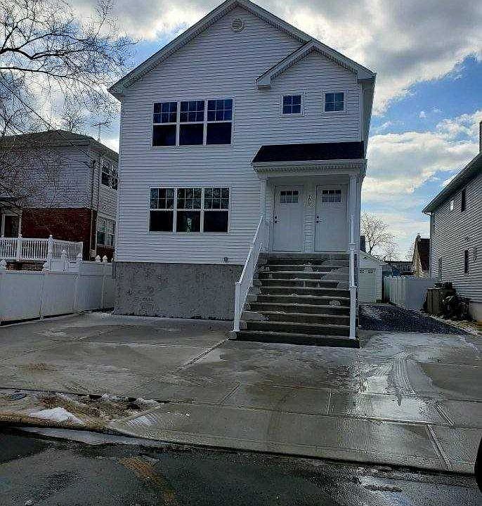 1st image of 109 Franklin St