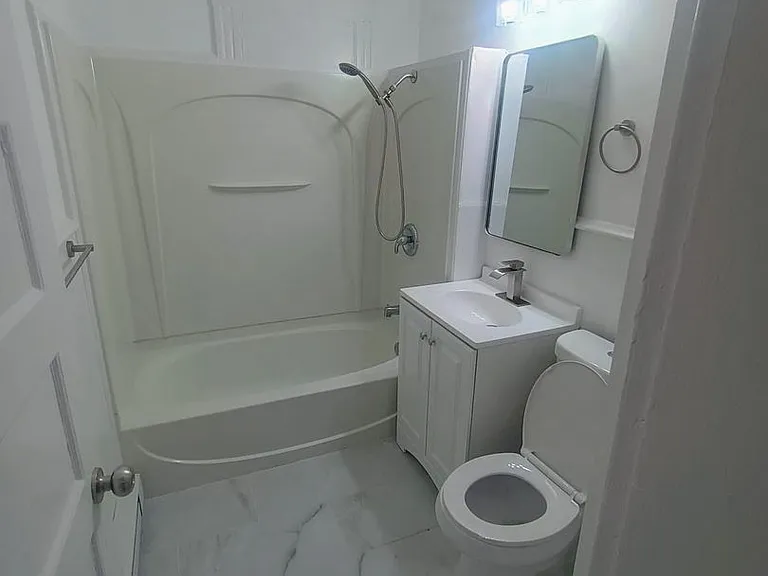 152 Turner Ave — Photo 5