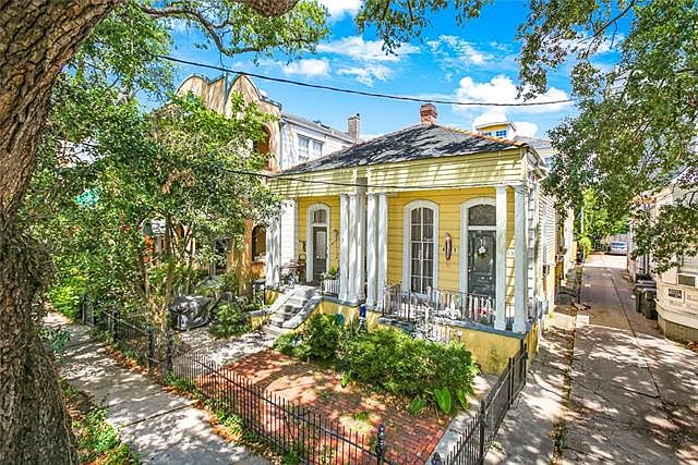 1st image of 4223 Saint Charles Ave #B