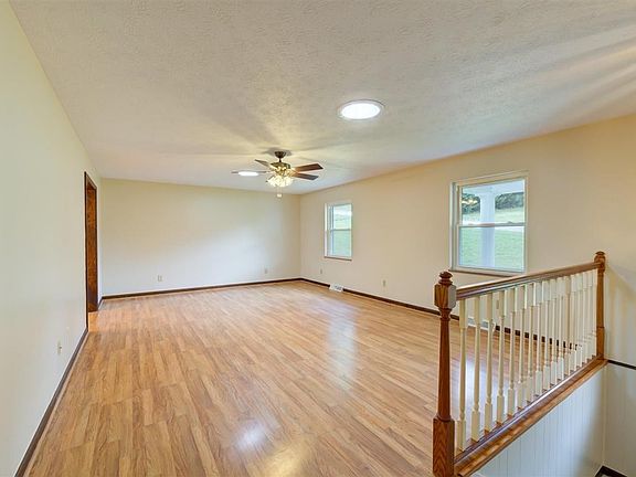 5th image of 7352 Lancelot Dr