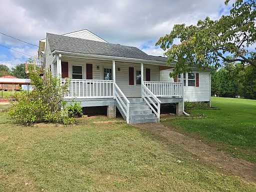 2 bed, 2496 sqft, $1,800 — Photo 1