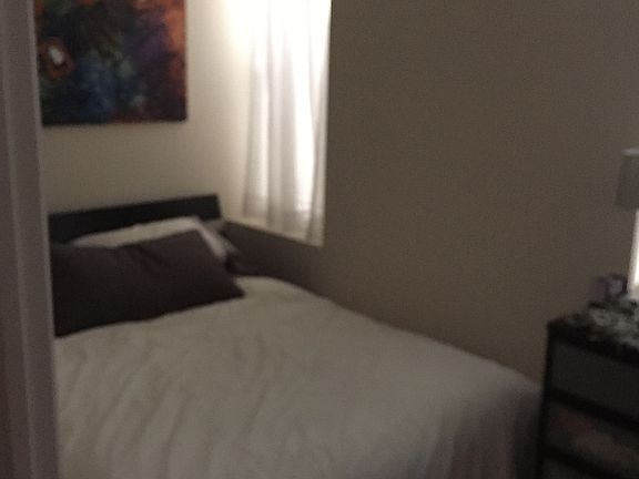 4th image of 2028 N Winchester Ave #2028-1F