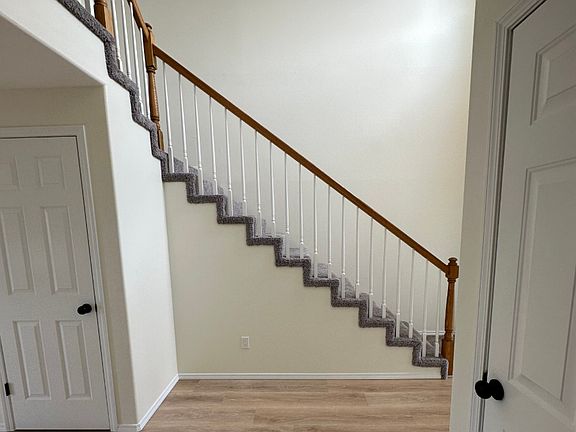 5th image of 7602 NE 52nd St