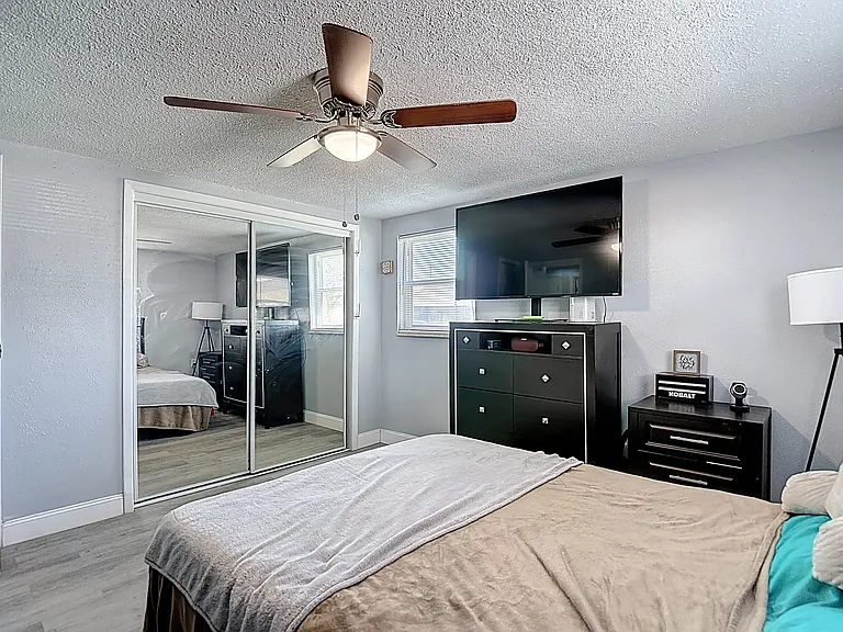 5913 Appletree Rd — Photo 8