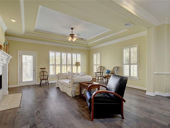 3rd image of 10332 Shinnecock Hills Dr