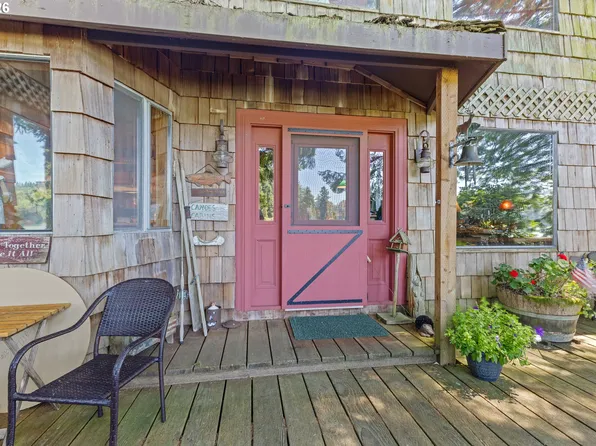 3734 S Tenmile Lk, Lakeside, OR 97449