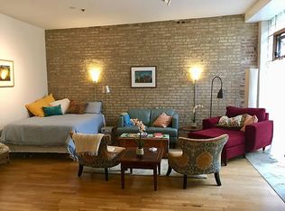 537 Custer Ave APT 1, Evanston, IL 60202