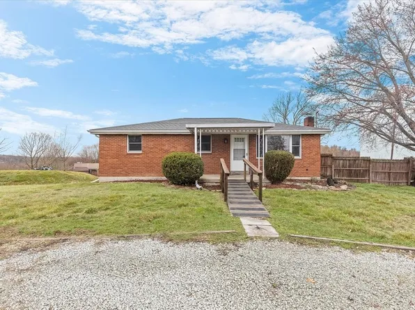 100 Beaver Ct, Jeannette, PA 15644