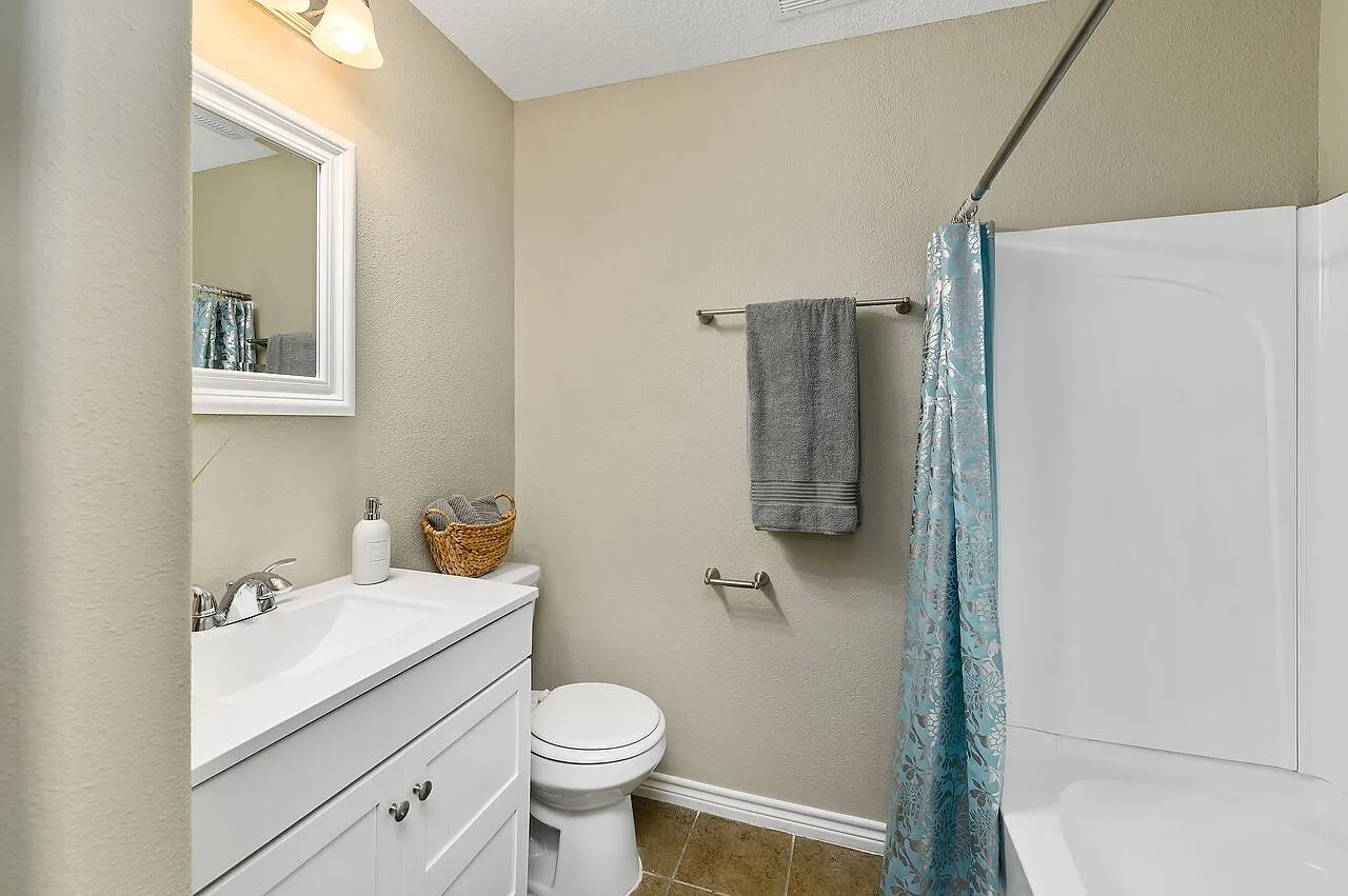 115 Arbor Street — Photo 4