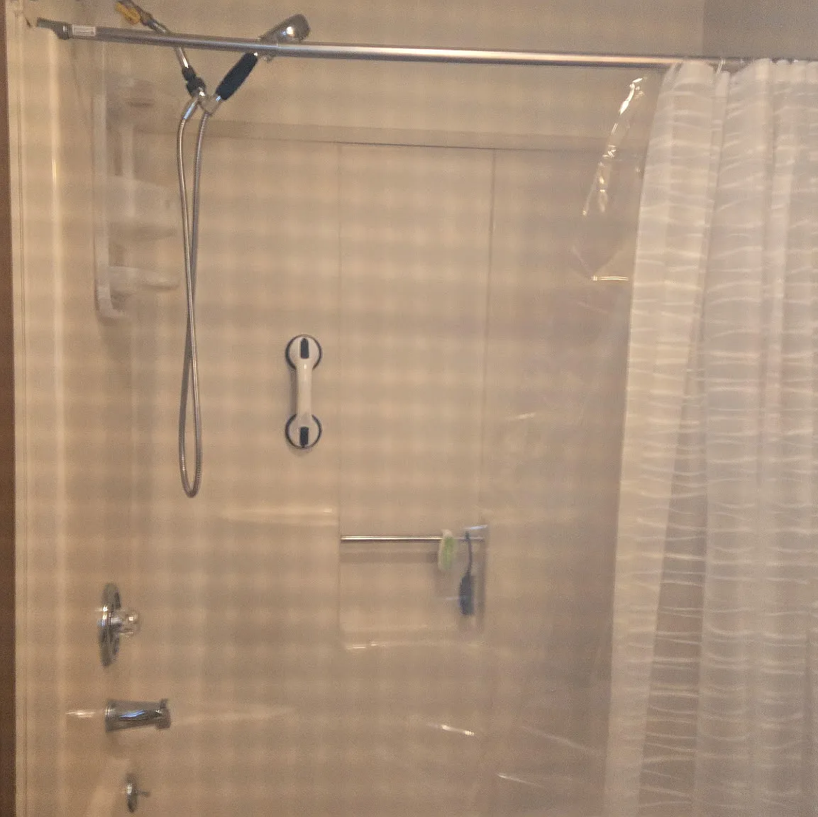 1 bed, 1352 sqft, $700 — Photo 4