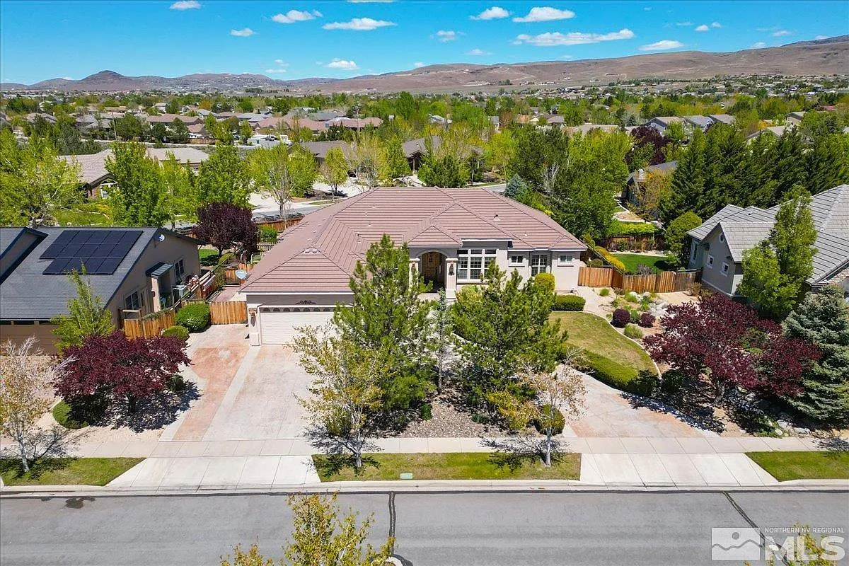 7464 Silver King Dr photo 1