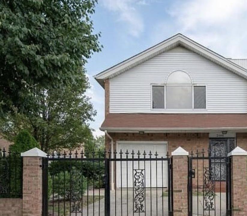 1st image of 2464 Gunther Ave