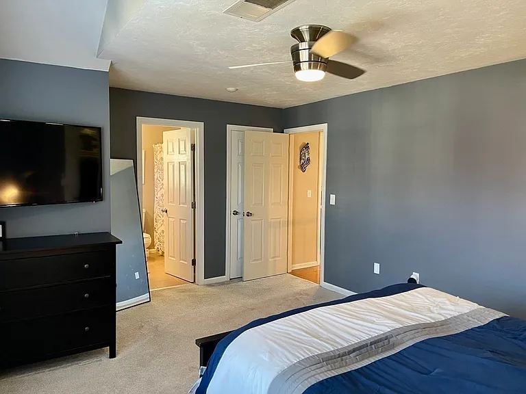 215 Allerton Commons Ln #215 — Photo 18