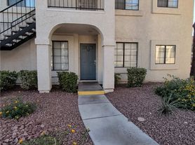 4813 Nara Vista Way
