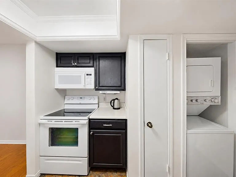 10200 Gandy Blvd N #714 — Photo 6