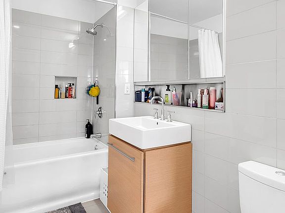 5th image of 38 Delancey St APT 11A