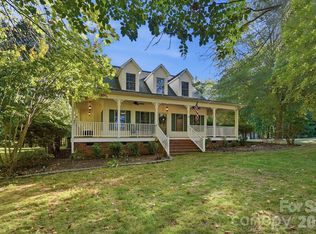 293 Fairfield Ln, Salisbury, NC 28146