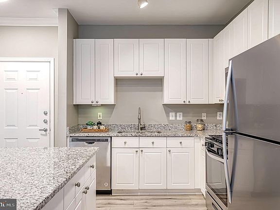 5th image of 2791 Centerboro Dr APT 89