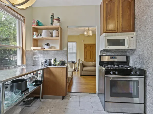 34 William St, Medford, MA