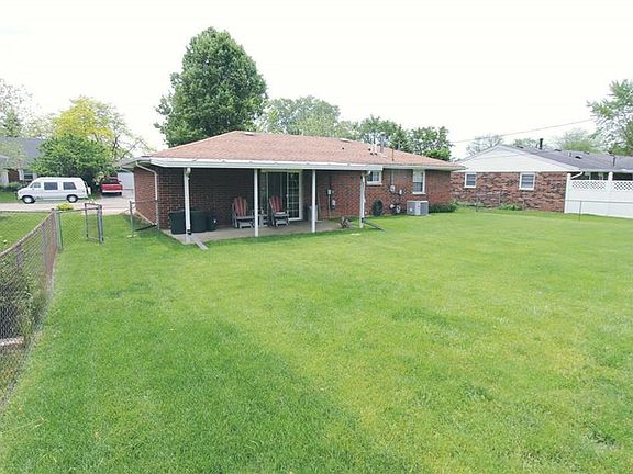 5th image of 1512 Amesbury Ct