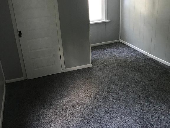 5th image of 704 N Lincoln St