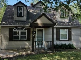 180 Forest Blvd, Avon Lake, OH 44012