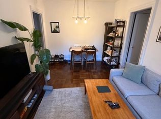 421 W 24th St APT 5C, New York, NY 10011