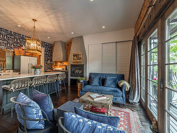 4th image of 331B N Higgins Ave