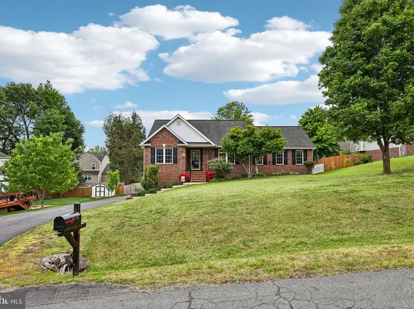 3 Jill Ct, Fredericksburg, VA 22405