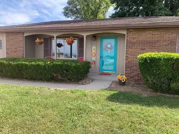 3311 Taylor Rd, Columbus, IN 47203