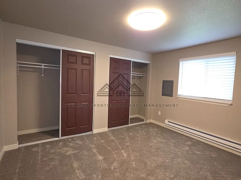 524 E Pine St — Photo 18