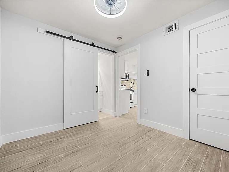3229 Holman St #4 — Photo 21