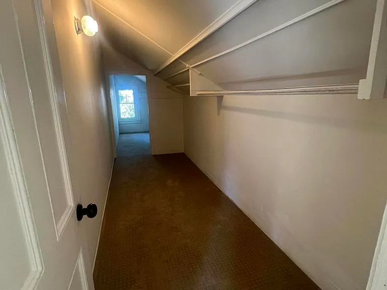 623 Charter Oak St — Photo 13