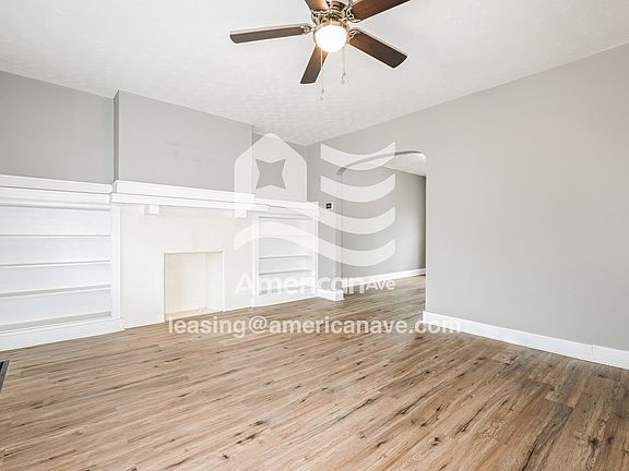 569458_002_living_room_14387181.jpg