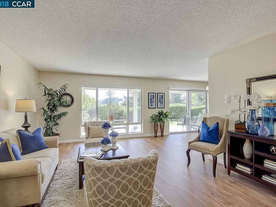 1st image of 2609 Ptarmigan Dr APT 4