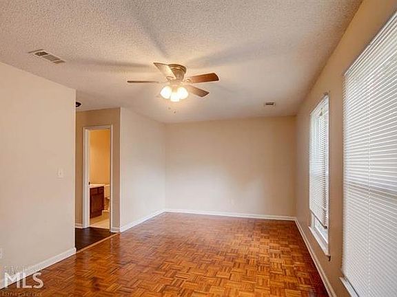 2nd image of 2797 Country Ct SE