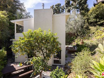 6351 Ivarene Ave, Los Angeles, CA, 90068