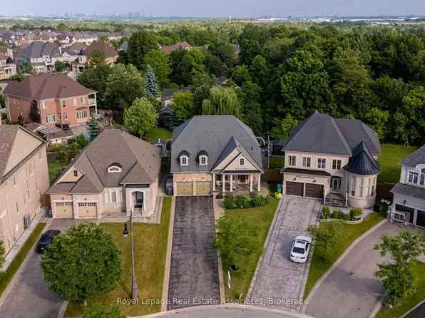 20 Cannington Cres, Brampton, ON L6X 2Y5