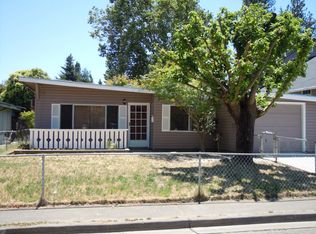 217 Arlington Dr, Ukiah, CA 95482