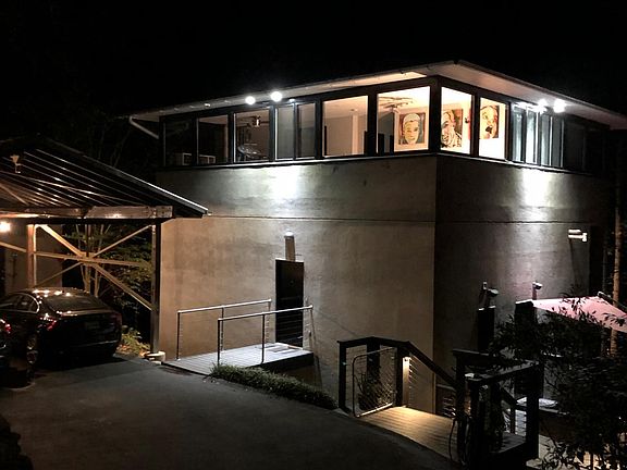 2nd image of 4604 River Oak Dr